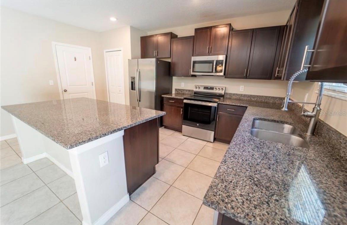 SPENCER CRK PH 2 - Residential Lease