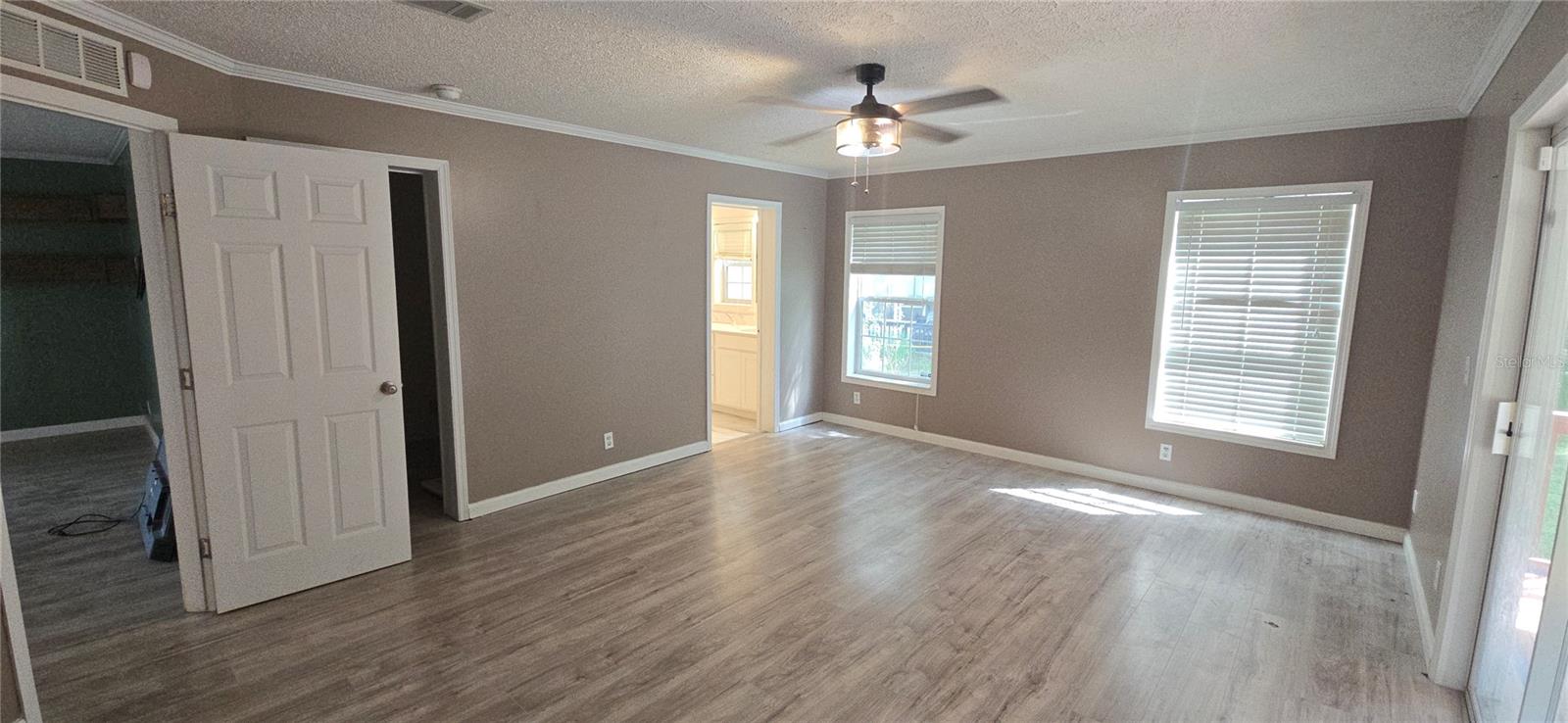 ROLLING HILLS ADD CRYSTAL RIVER UNIT 01 UNREC - Residential