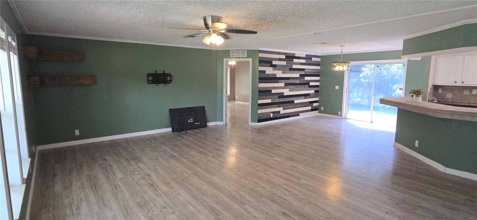 ROLLING HILLS ADD CRYSTAL RIVER UNIT 01 UNREC - Residential