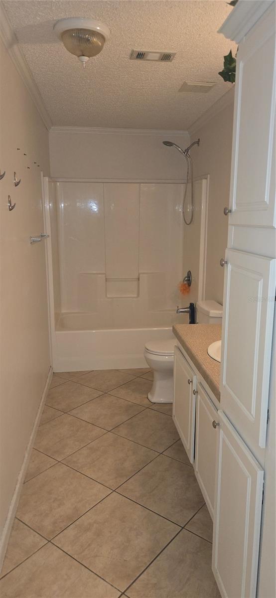 ROLLING HILLS ADD CRYSTAL RIVER UNIT 01 UNREC - Residential