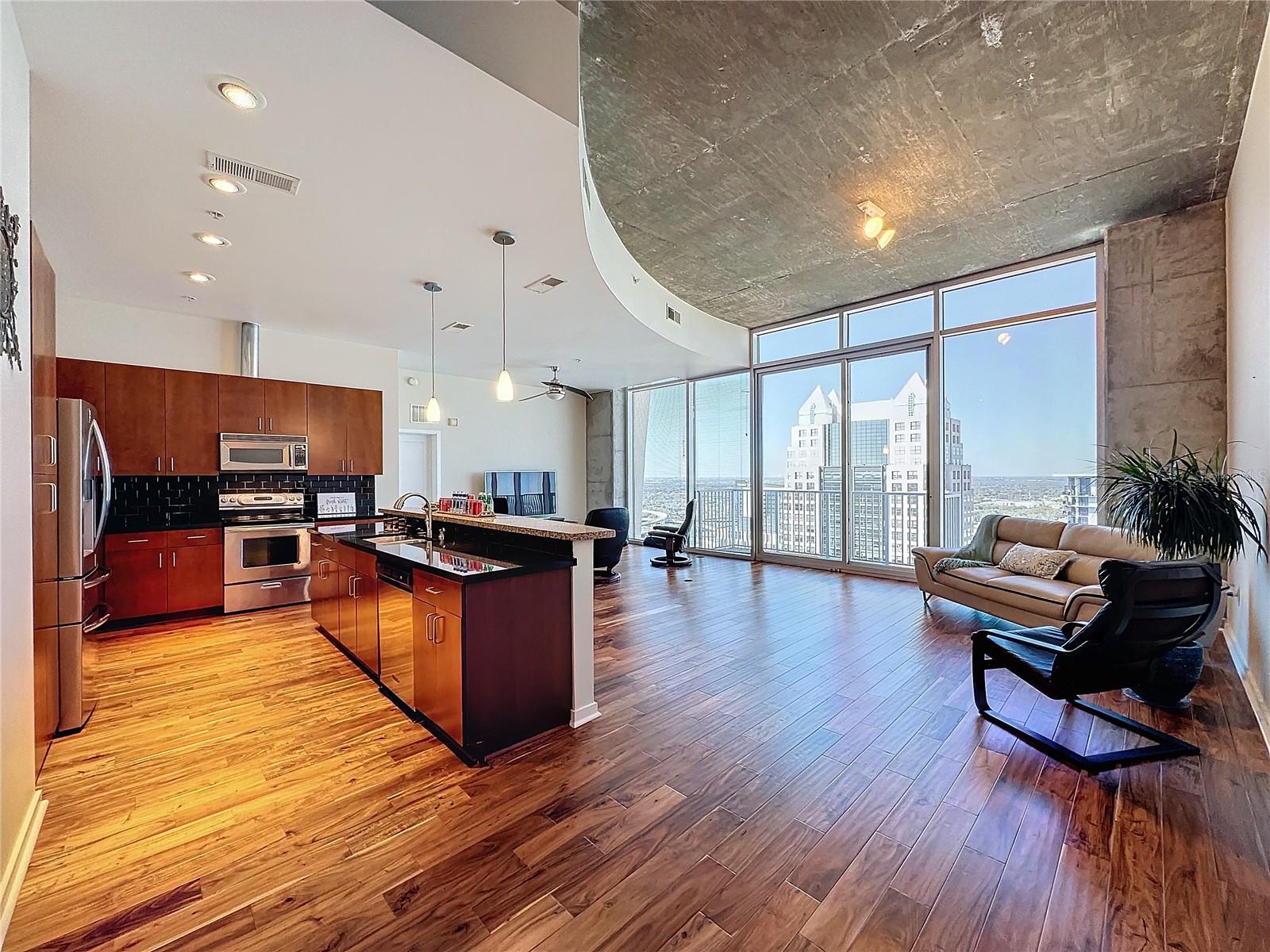 155 S COURT AVENUE 2904-PENTHOUSE