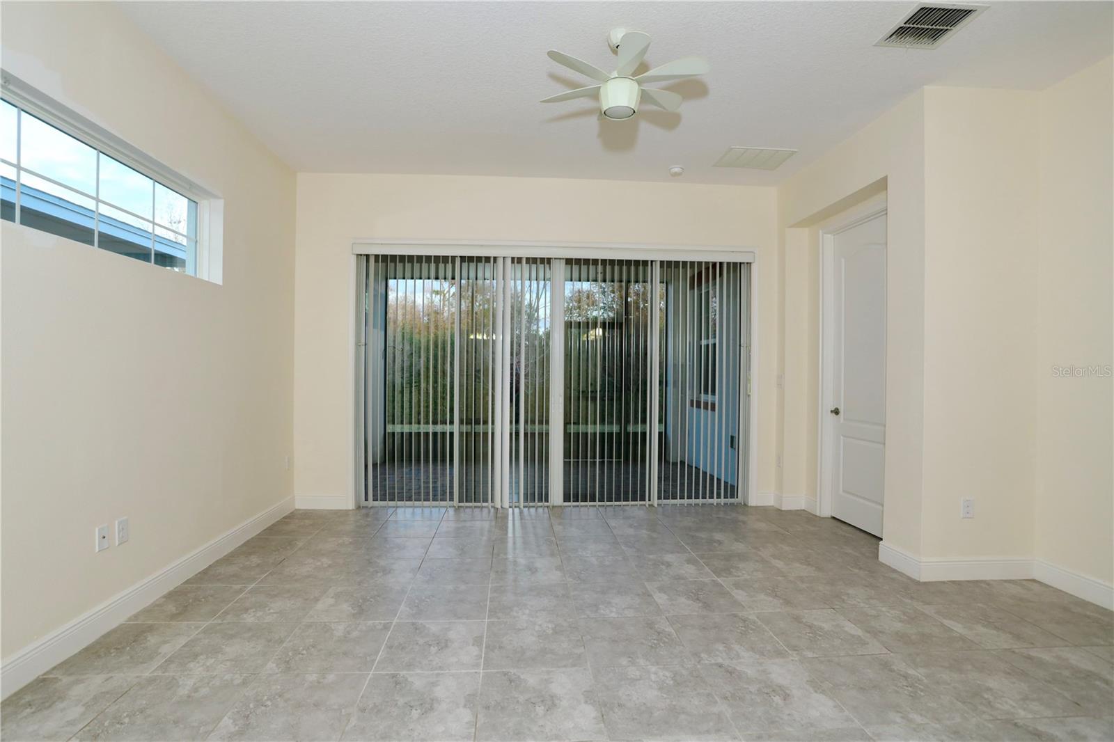 NORTHWEST LAKESIDE GROVES PH 1 - Residential