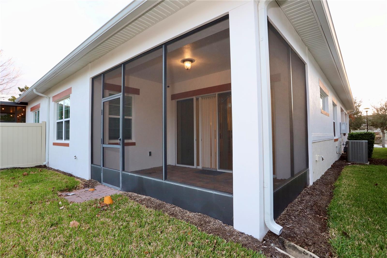 NORTHWEST LAKESIDE GROVES PH 1 - Residential