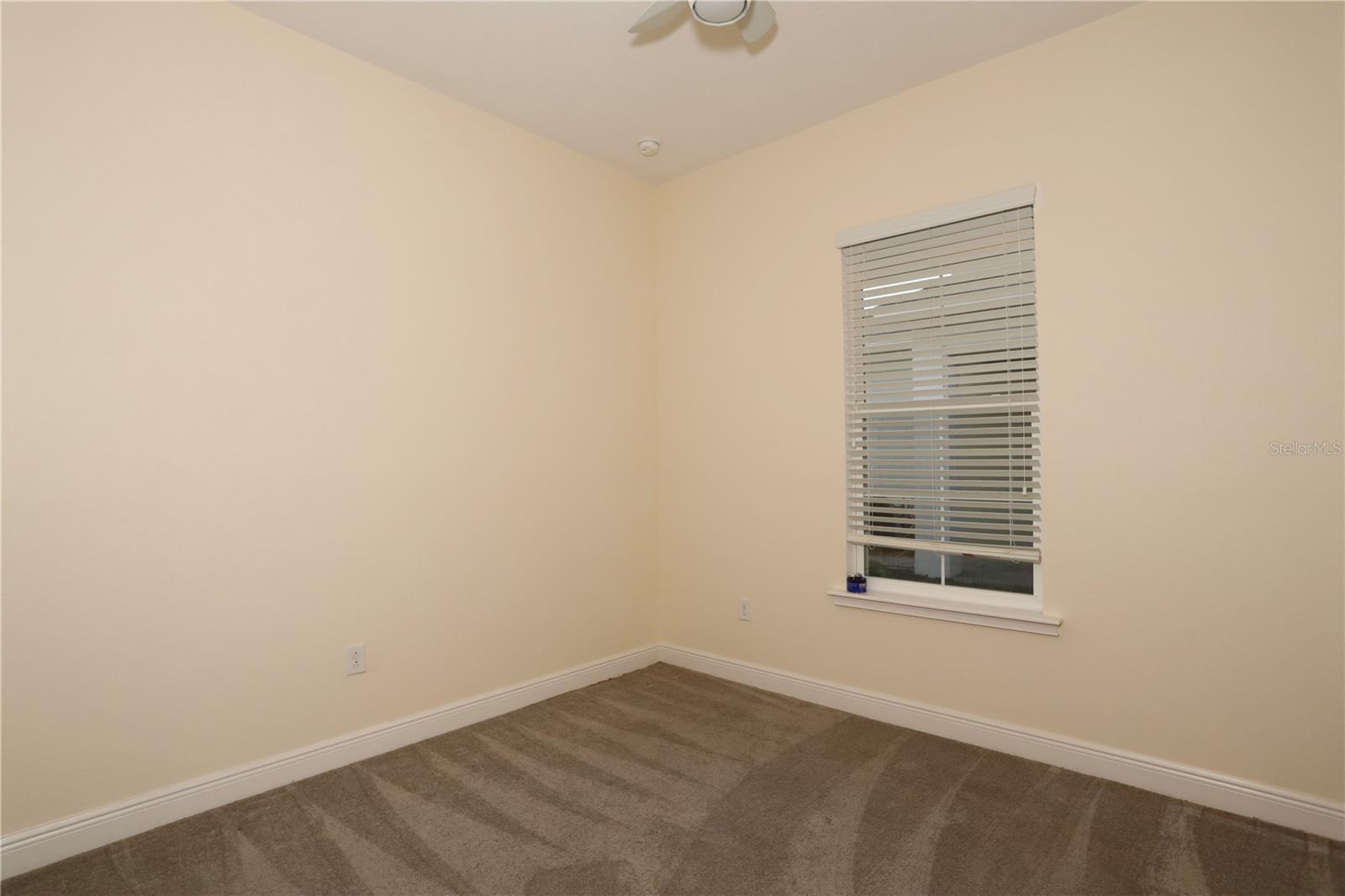 NORTHWEST LAKESIDE GROVES PH 1 - Residential