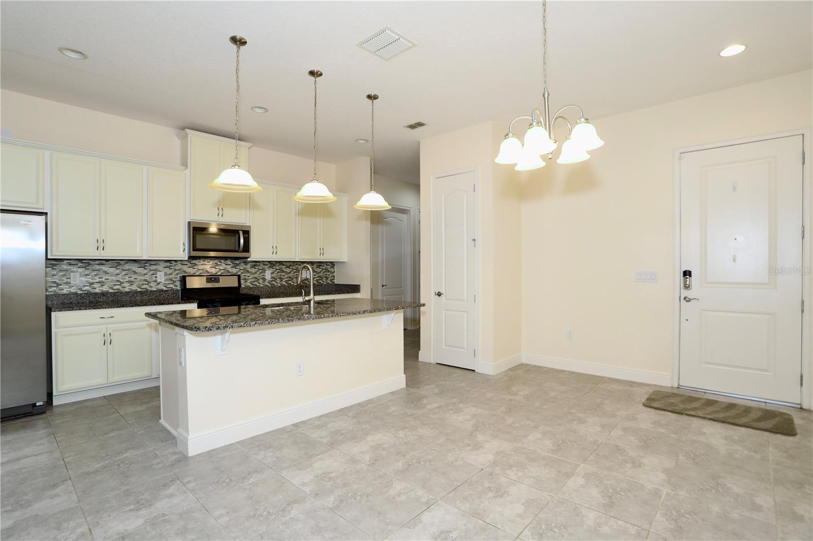 NORTHWEST LAKESIDE GROVES PH 1 - Residential