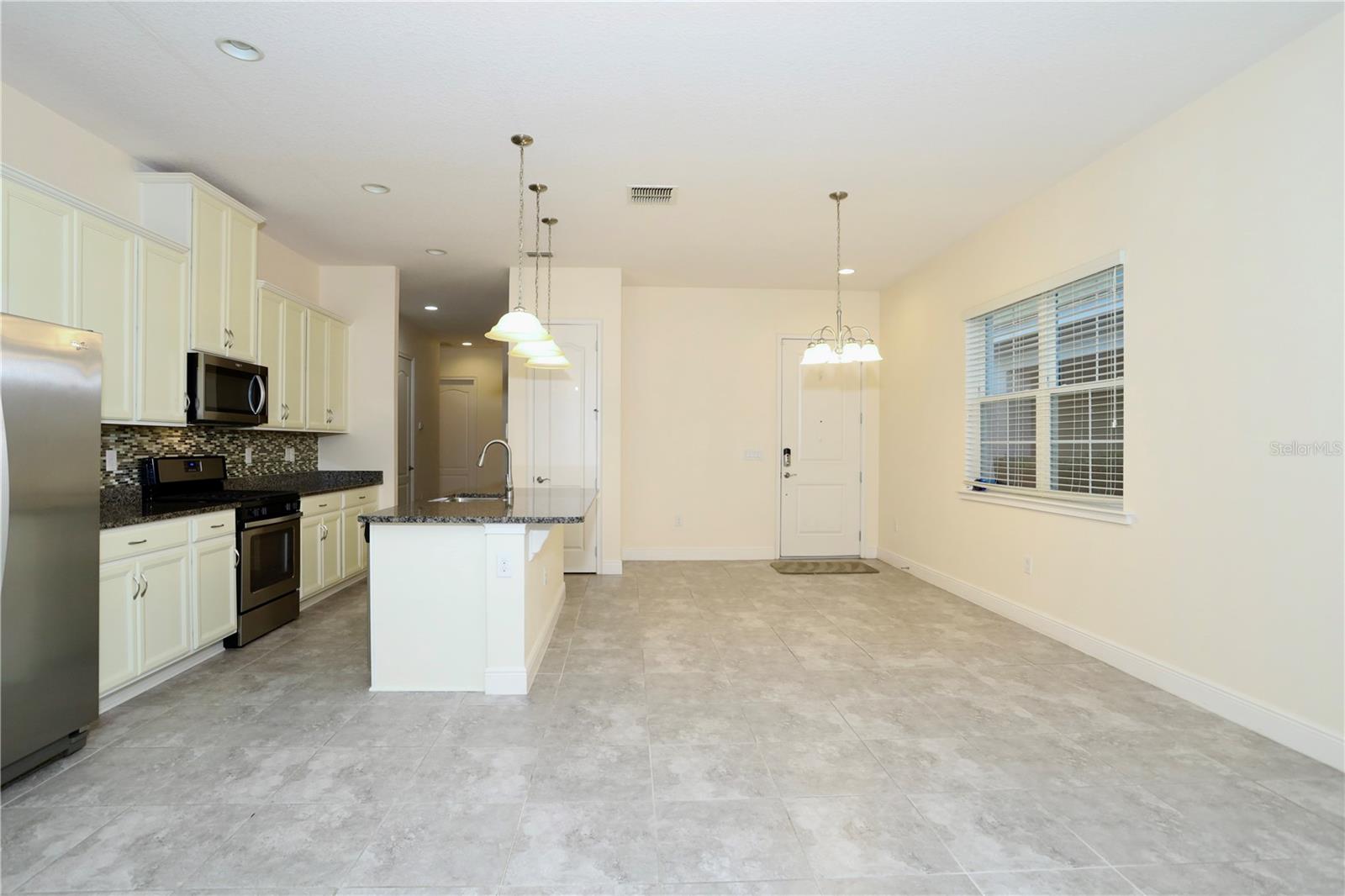 NORTHWEST LAKESIDE GROVES PH 1 - Residential