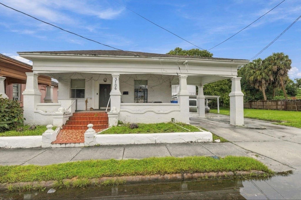 Photo of 3106 N 17th Street, Tampa, FL 33605 (MLS # TB8556502)