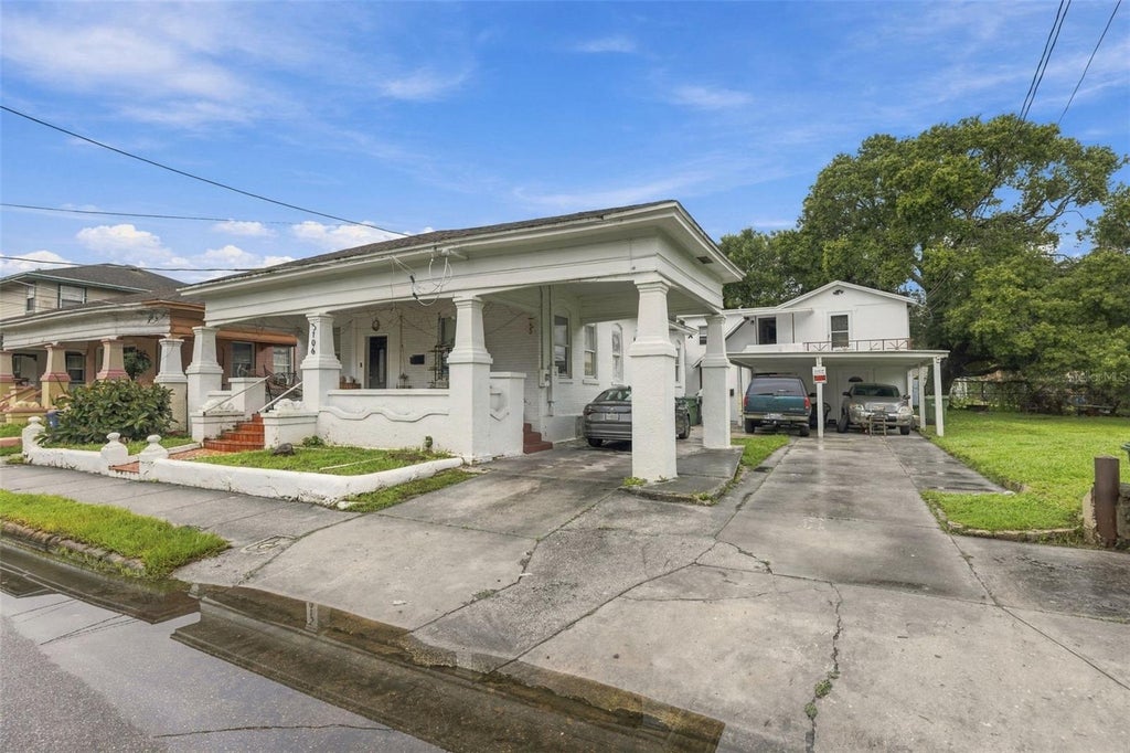Photo of 3106 N 17th Street, Tampa, FL 33605 (MLS # TB8556502)
