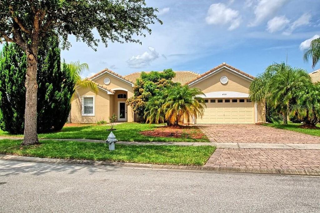 Photo of 4000 Bougainvillea Place, Kissimmee, FL 34746 (MLS # O6356025)