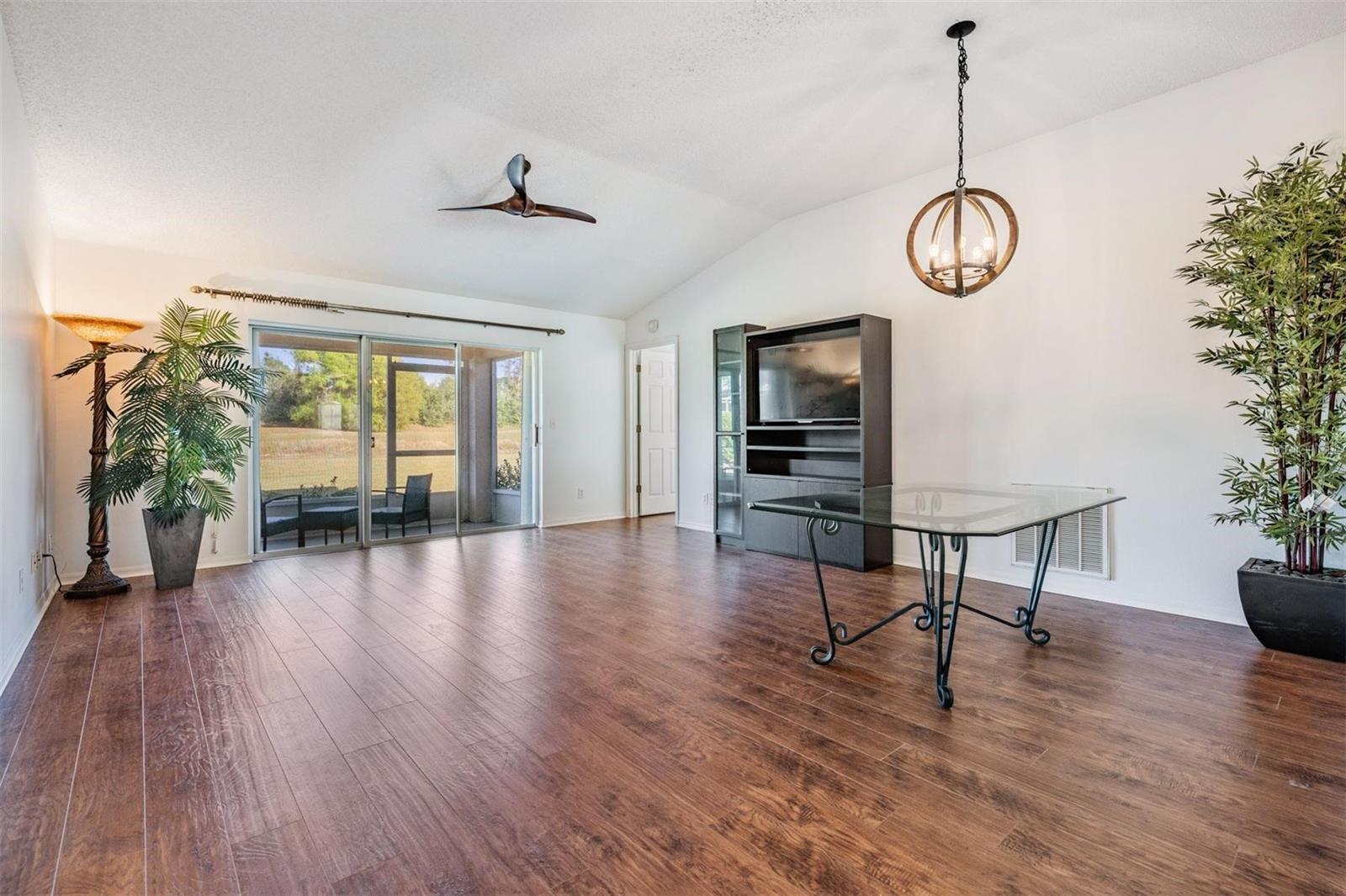 SUN CITY CENTER UNIT 162 PH - Residential