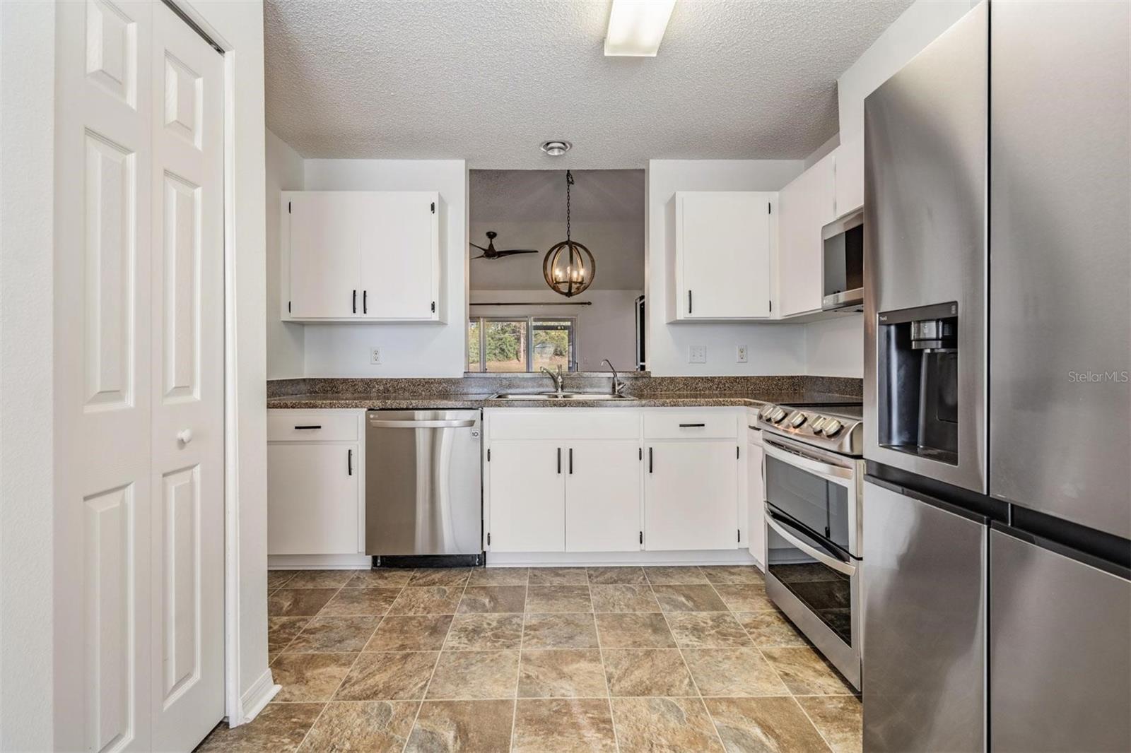 SUN CITY CENTER UNIT 162 PH - Residential