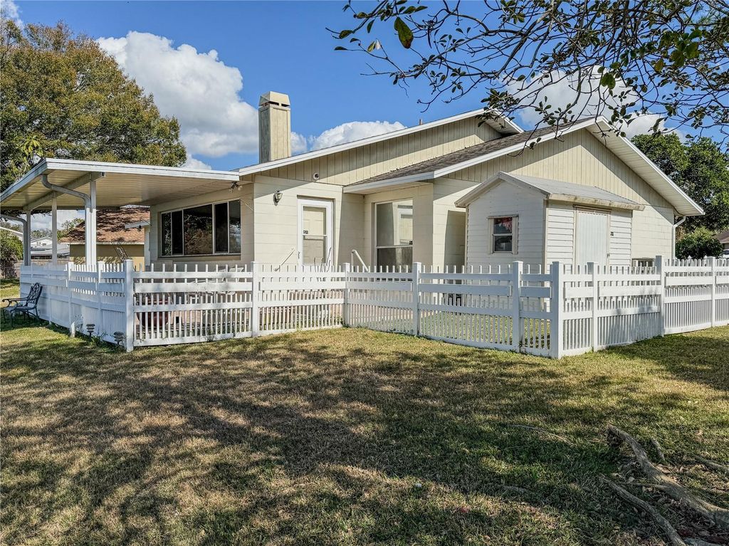 Photo of 701 Spicewood Drive, Lakeland, FL 33801 (MLS # L4958672)