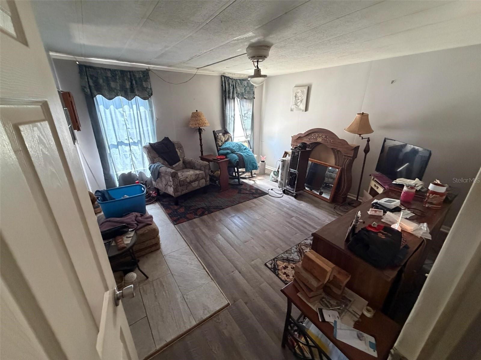 VILLAGE UNIT 03 LAKELAND - Residential