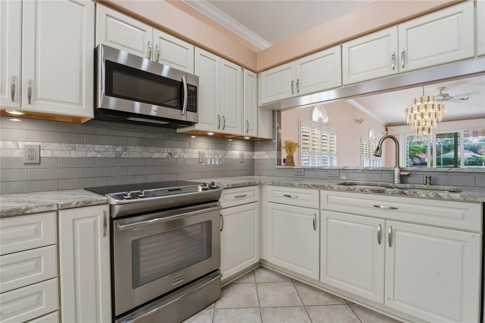 CRESCENT OAKS COUNTRY CLUB COVENTRY PH 4 - Residential