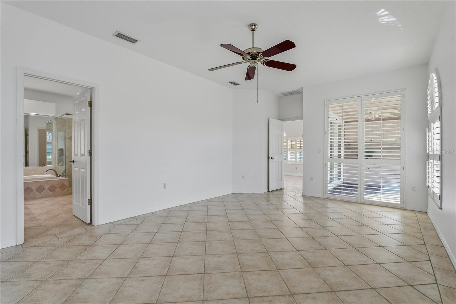 CRESCENT OAKS COUNTRY CLUB COVENTRY PH 4 - Residential