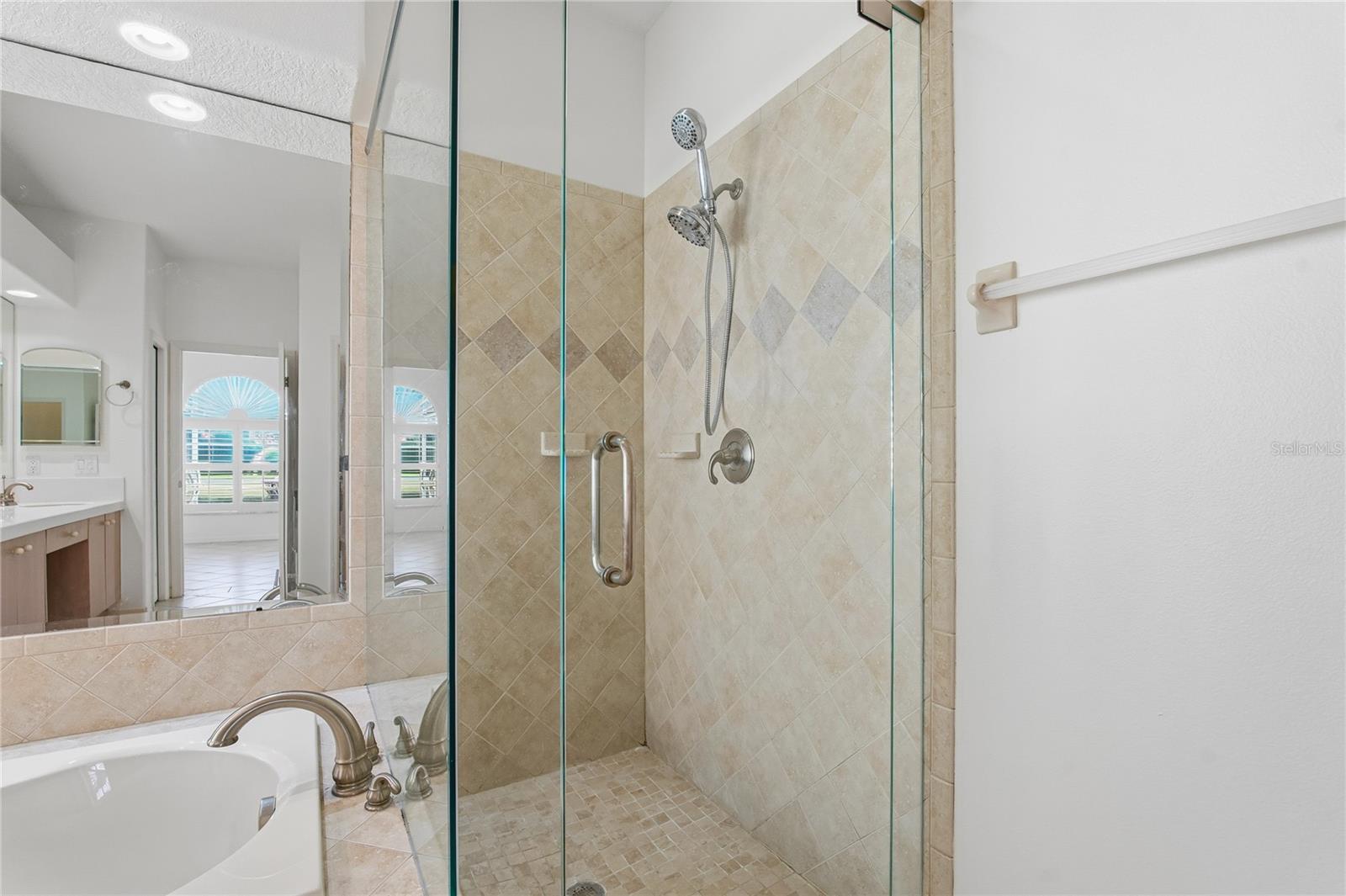 CRESCENT OAKS COUNTRY CLUB COVENTRY PH 4 - Residential