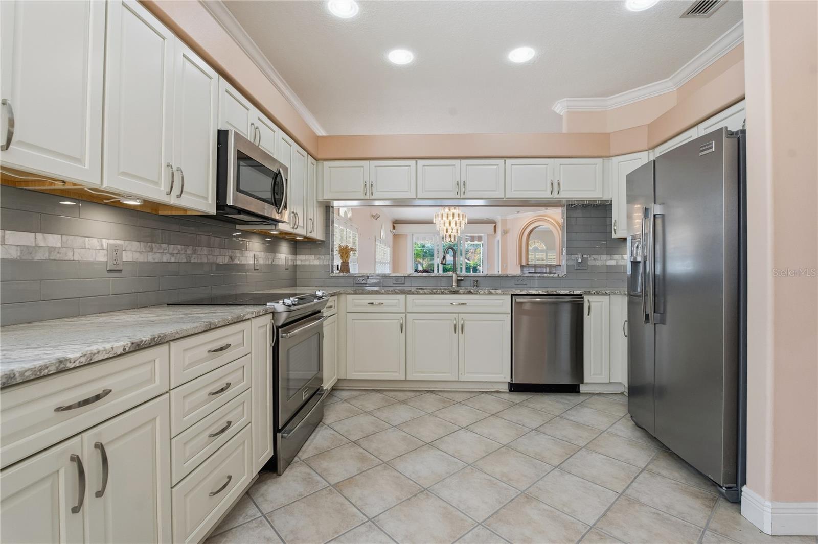 CRESCENT OAKS COUNTRY CLUB COVENTRY PH 4 - Residential