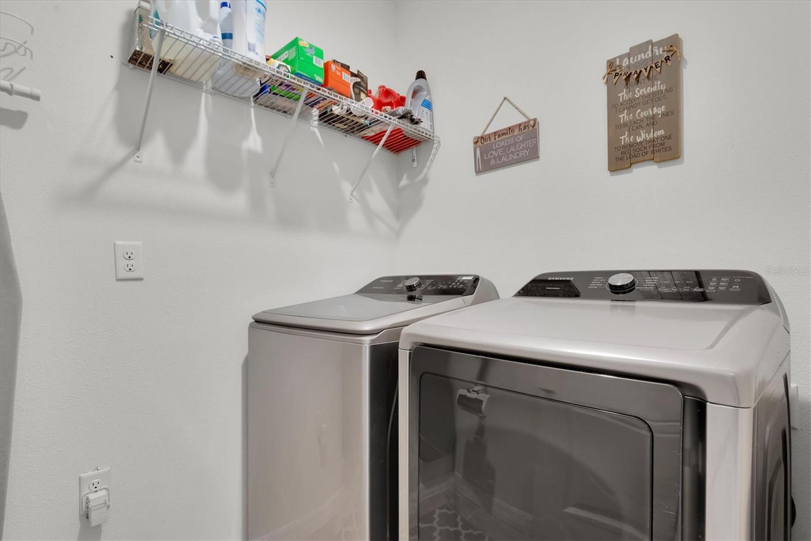 LAKES/LAUREL HLNDS PH 2B - Residential