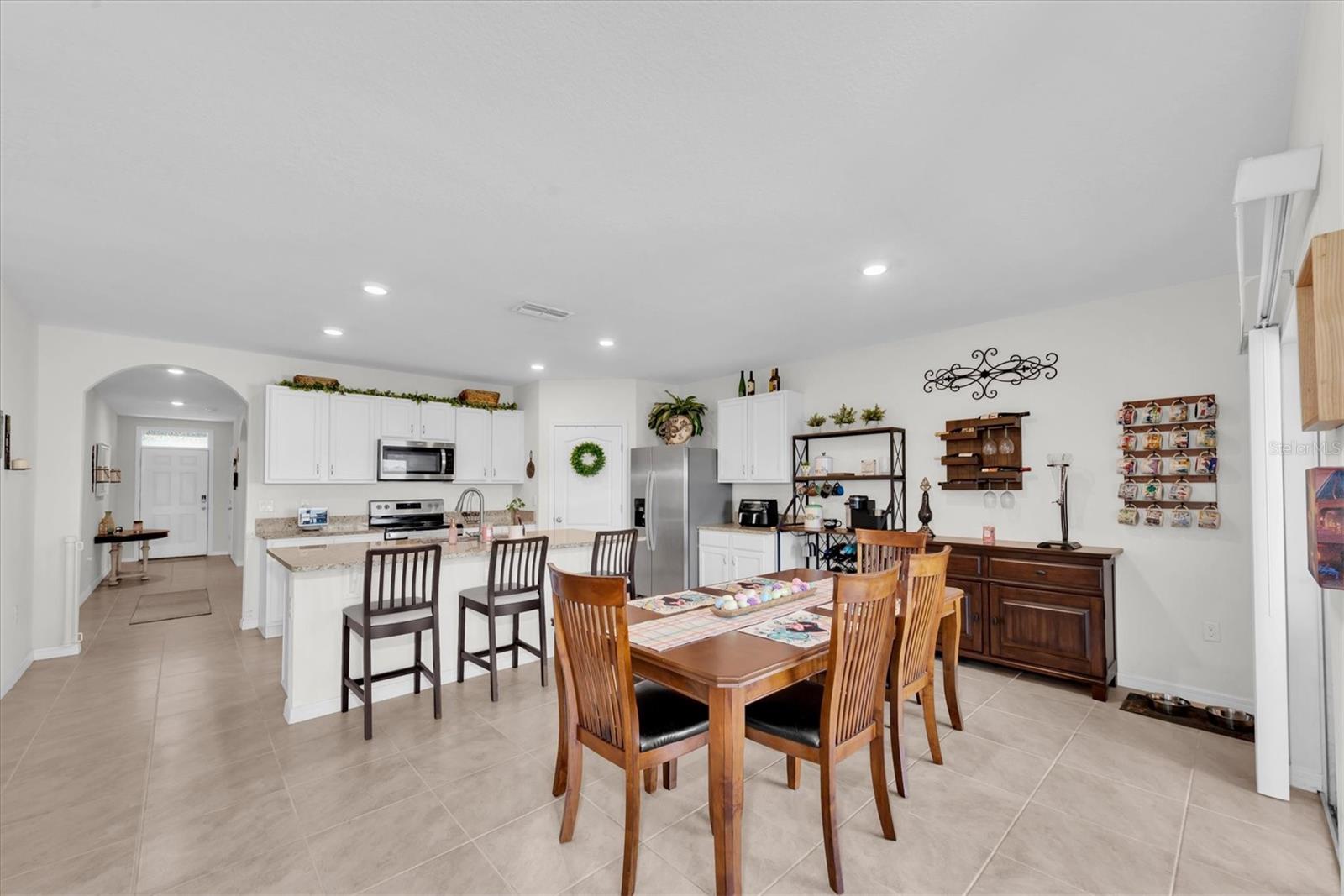 LAKES/LAUREL HLNDS PH 2B - Residential