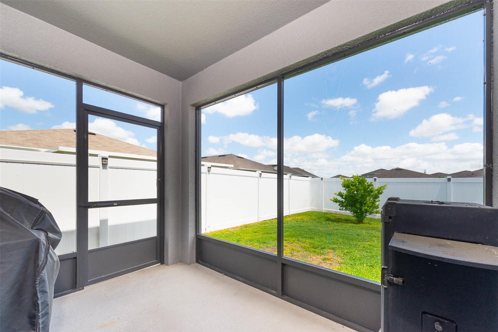 LAKES/LAUREL HLNDS PH 2B - Residential