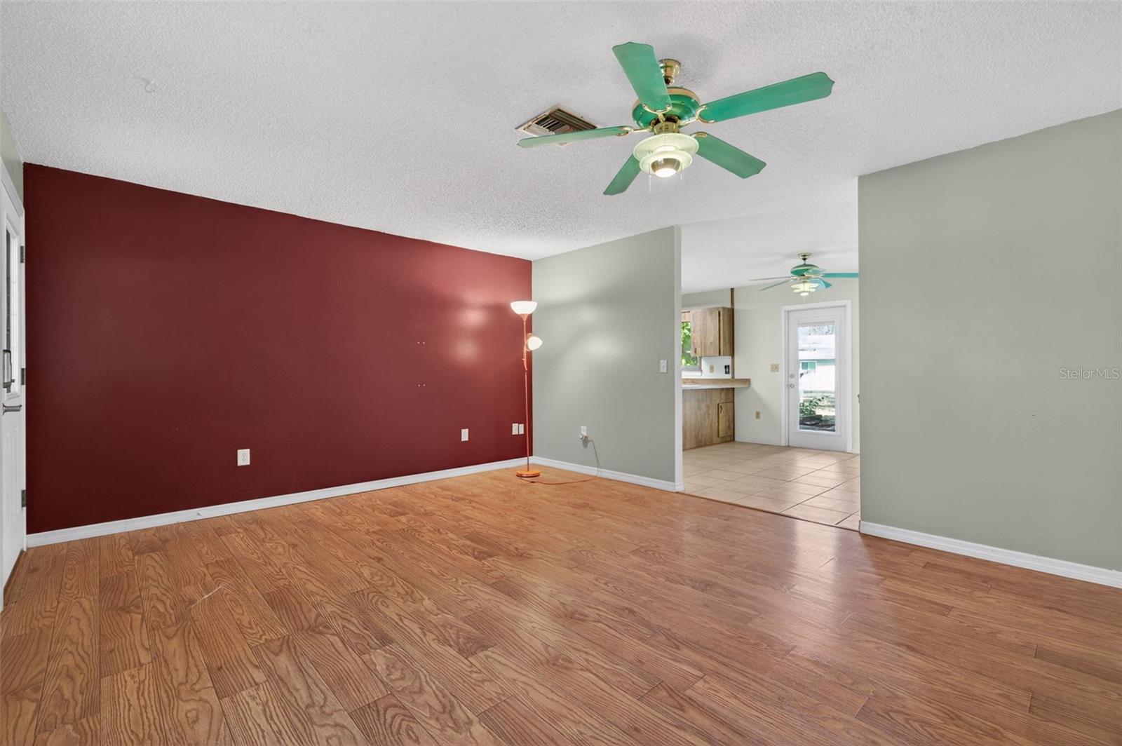 SPRING HILL - Residential