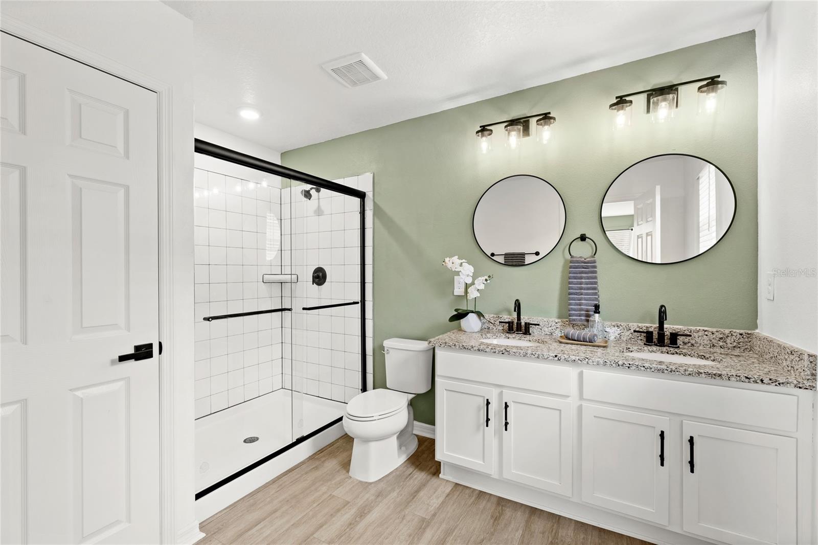 LANDINGS AT RIVERBEND - Residential