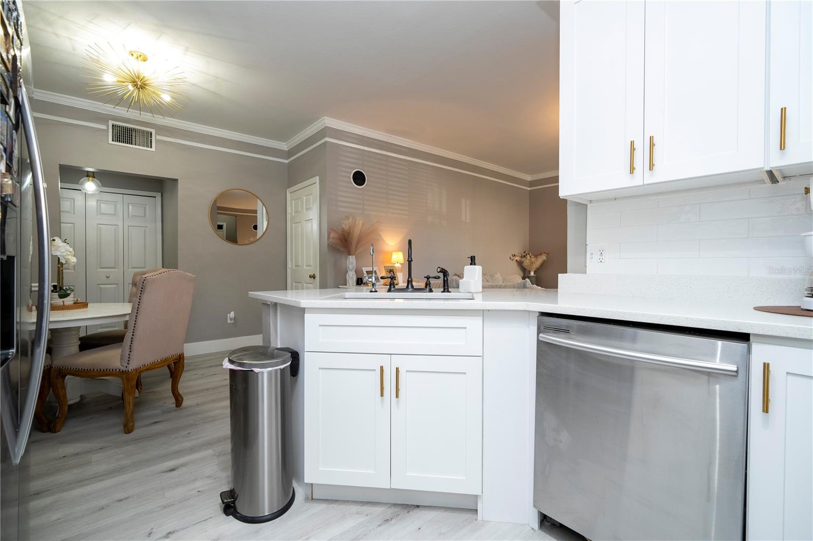 HAMPTONS/METROWEST - Residential