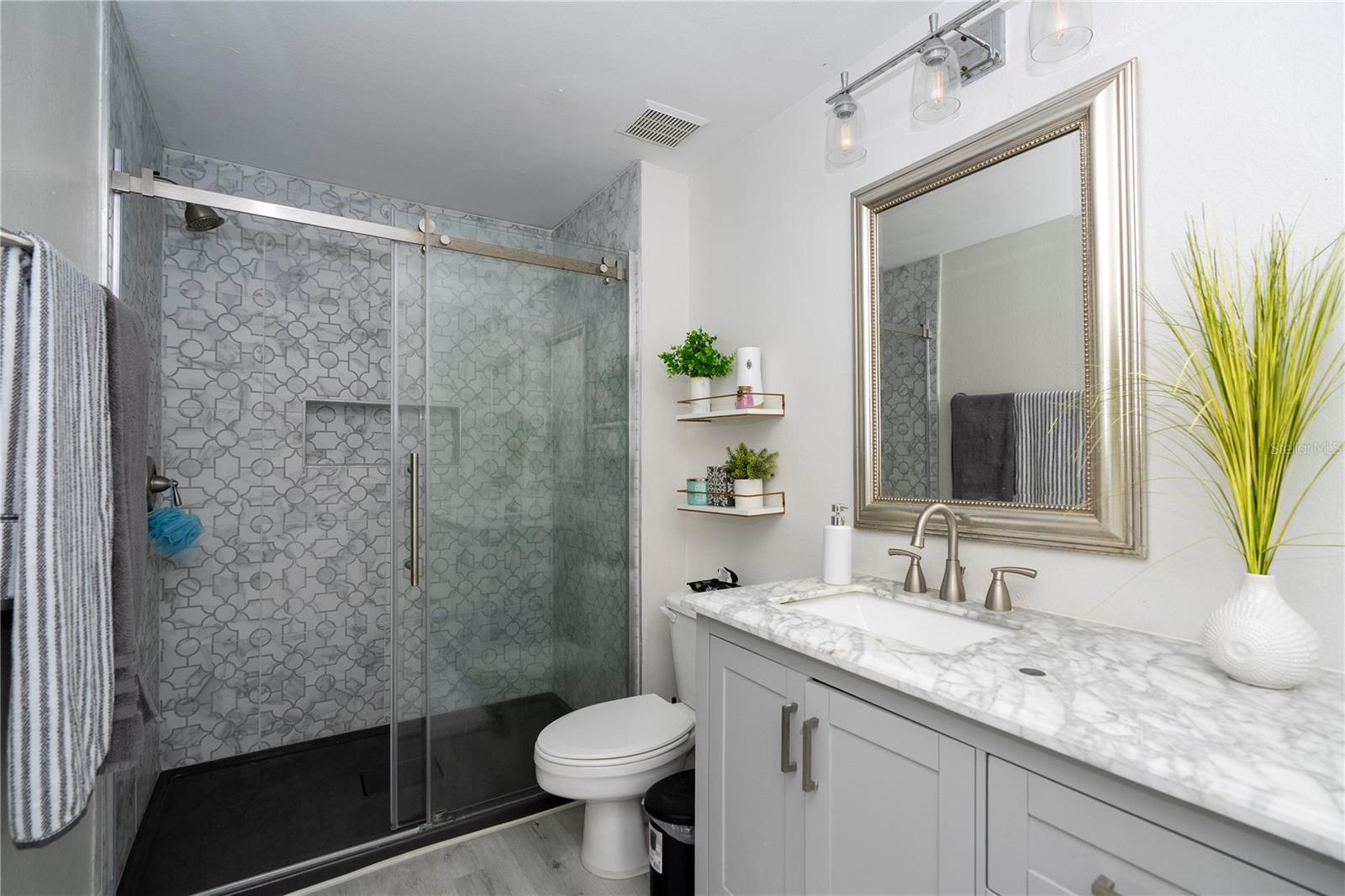 HAMPTONS/METROWEST - Residential