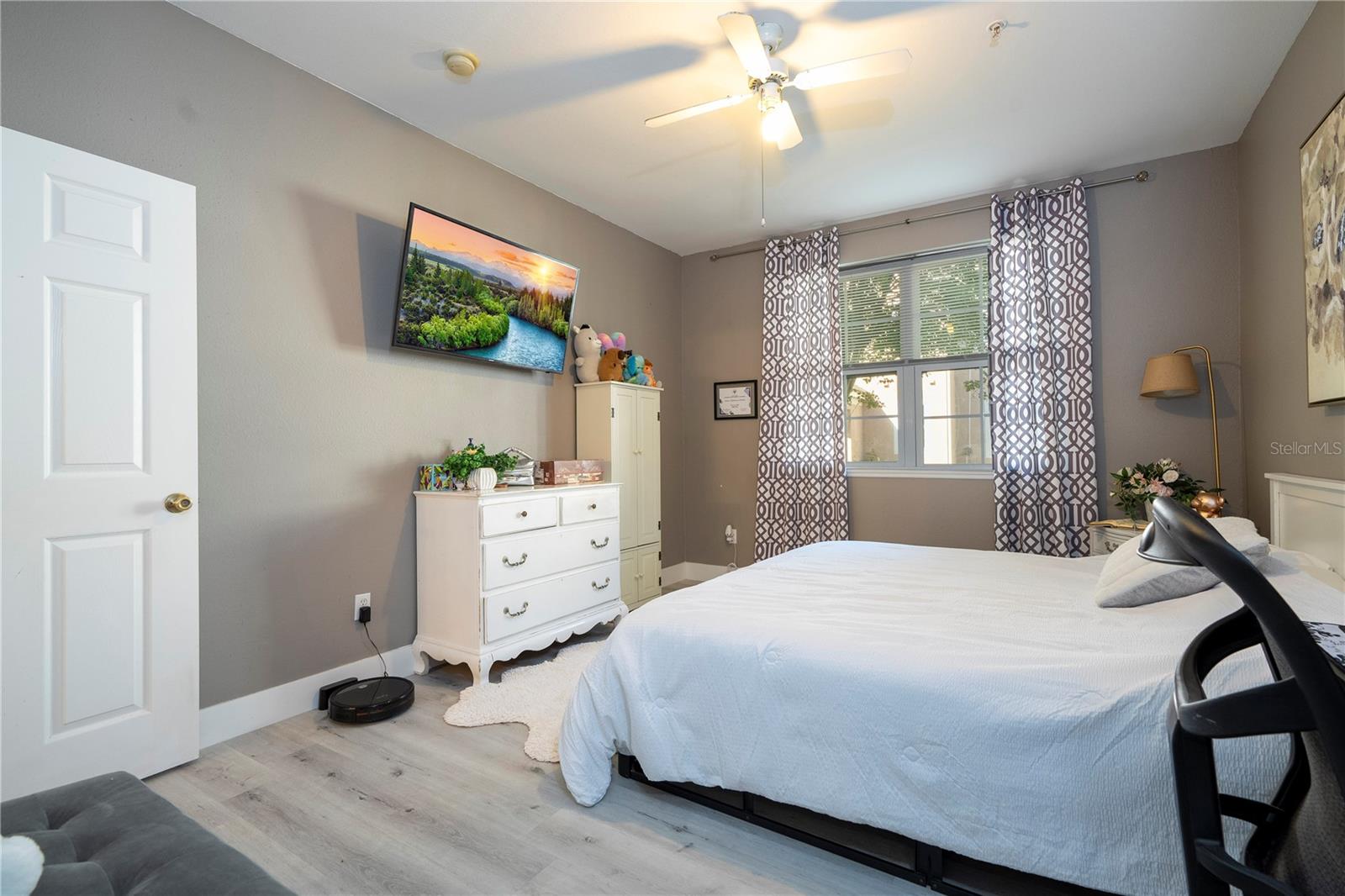 HAMPTONS/METROWEST - Residential