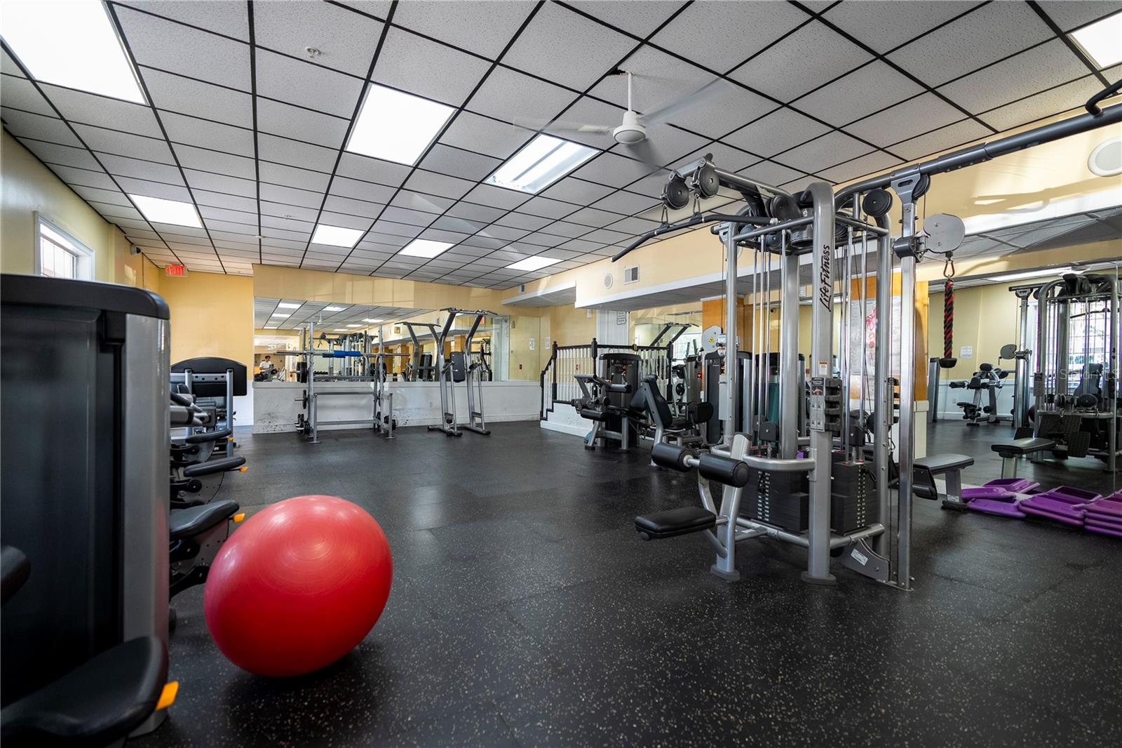 HAMPTONS/METROWEST - Residential