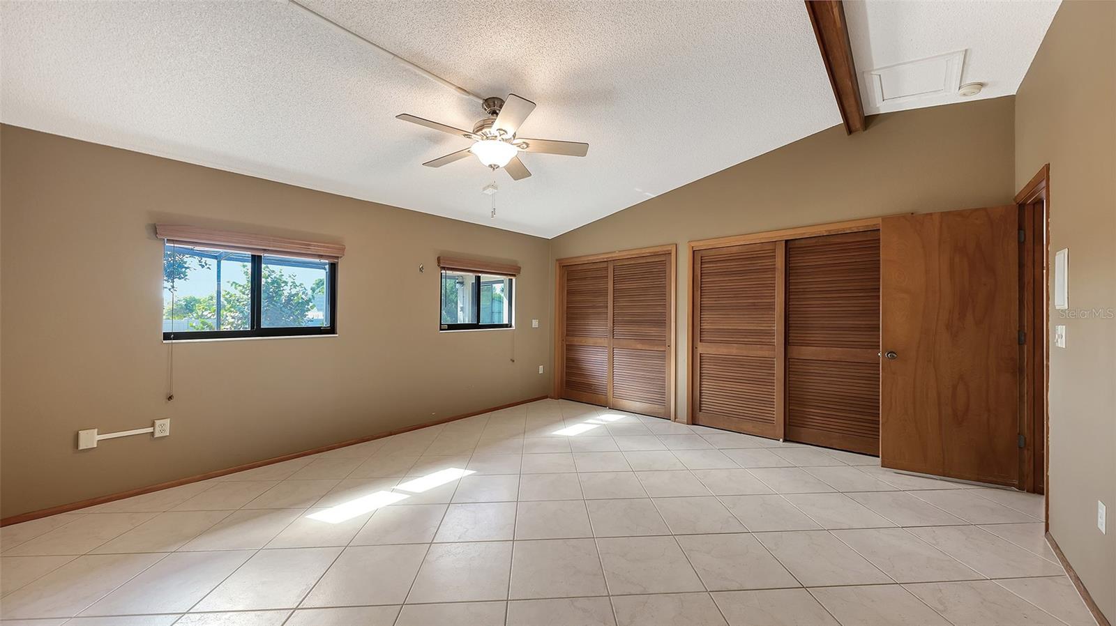 PALMA SOLA PARK - Residential