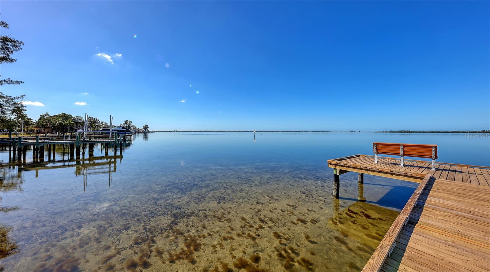 PALMA SOLA PARK - Residential