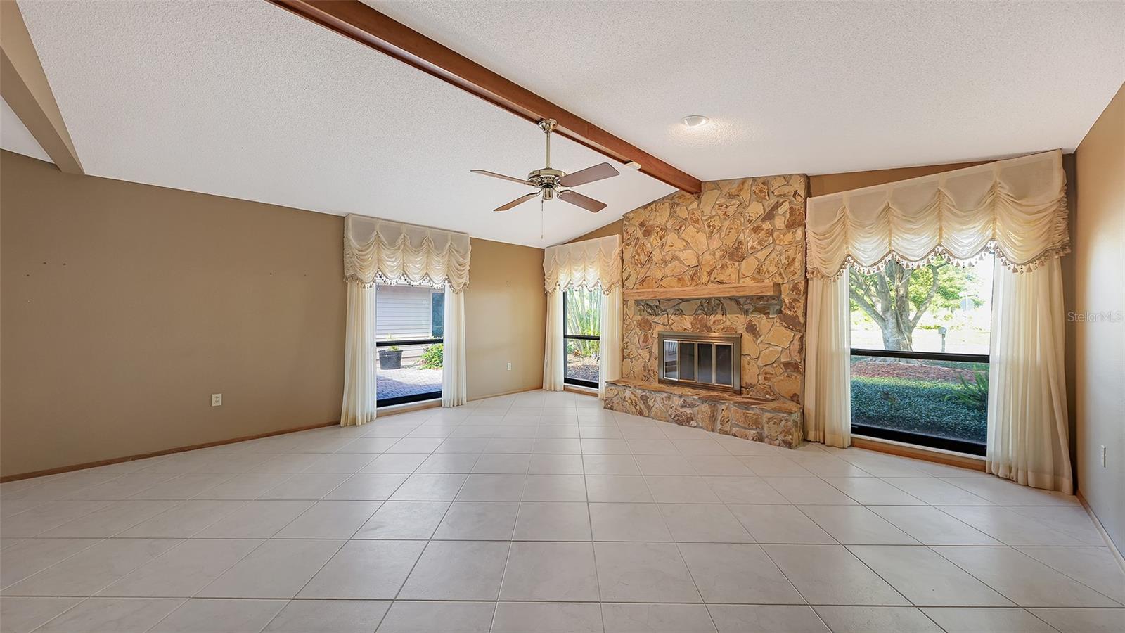 PALMA SOLA PARK - Residential