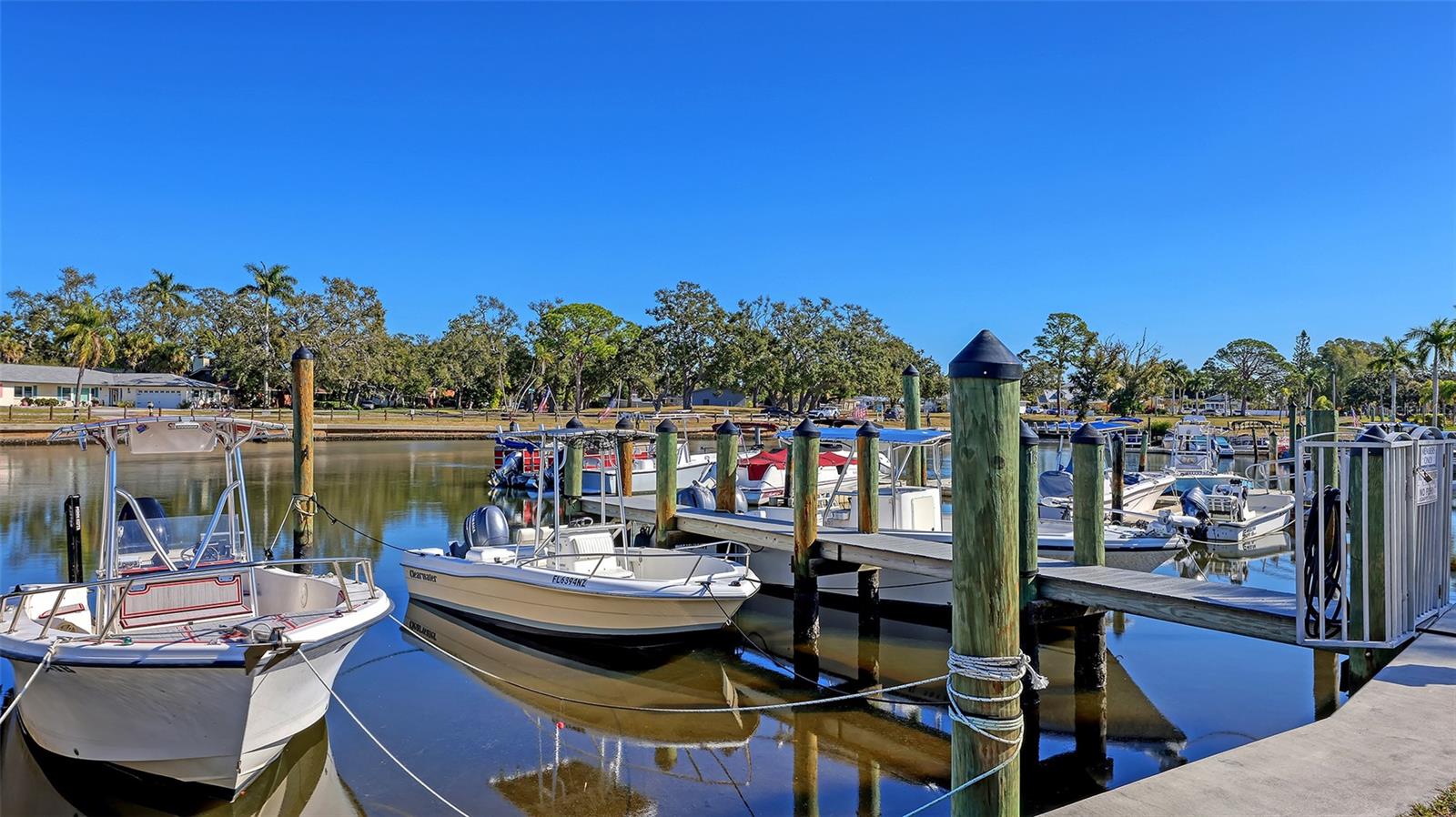 PALMA SOLA PARK - Residential