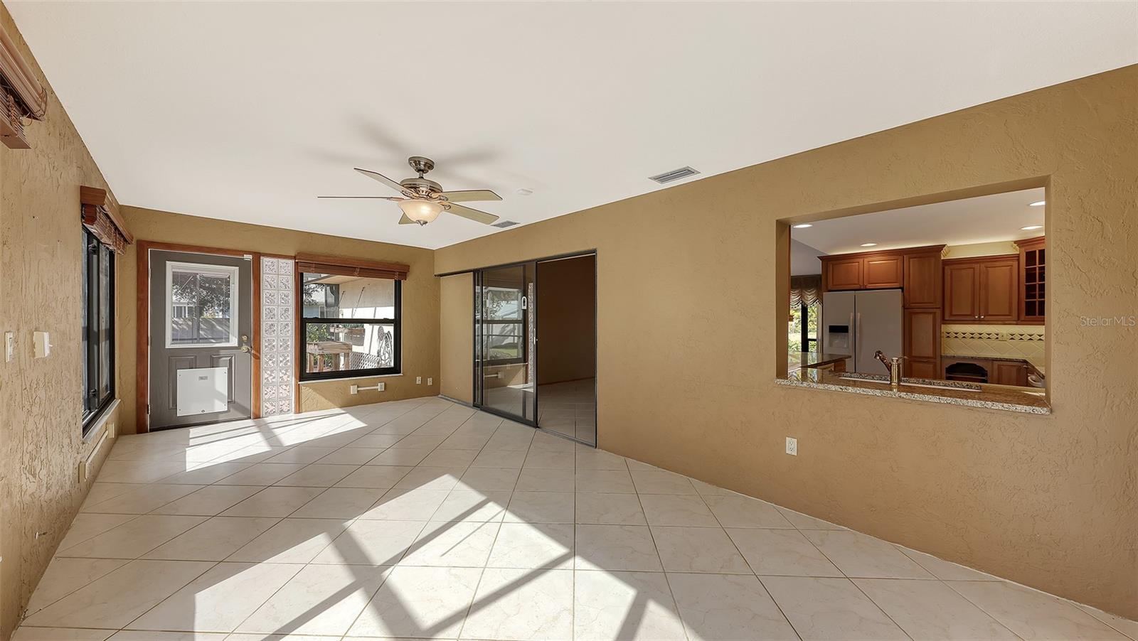 PALMA SOLA PARK - Residential