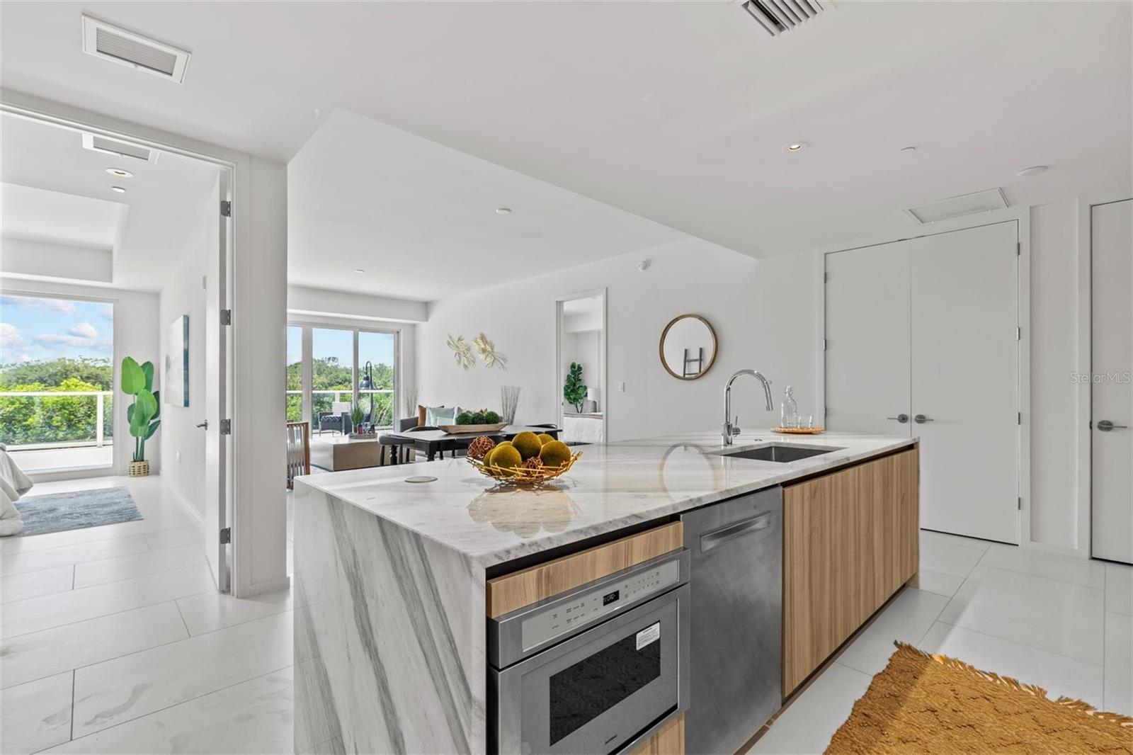 SERENA BY THE SEA CONDO - Residential
