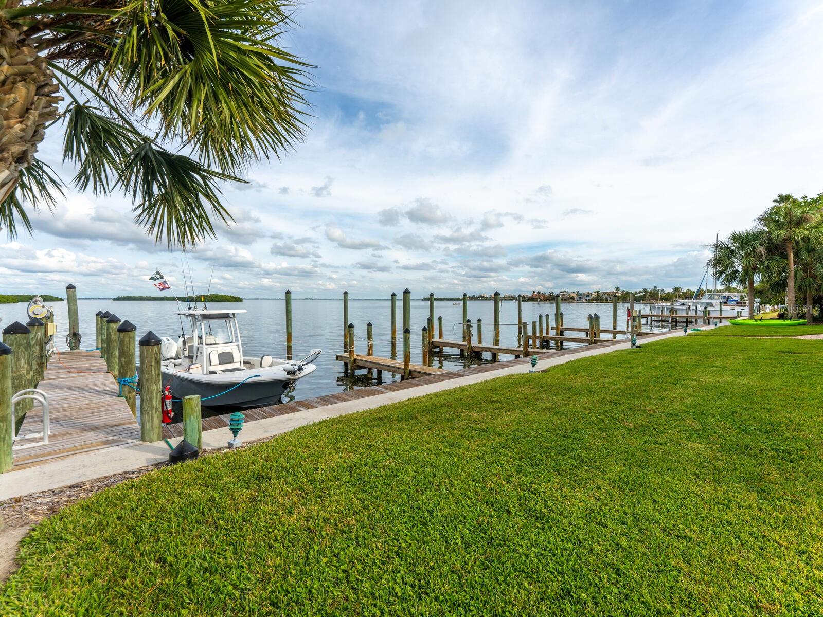 LONGBOAT KEY Y & T - Residential