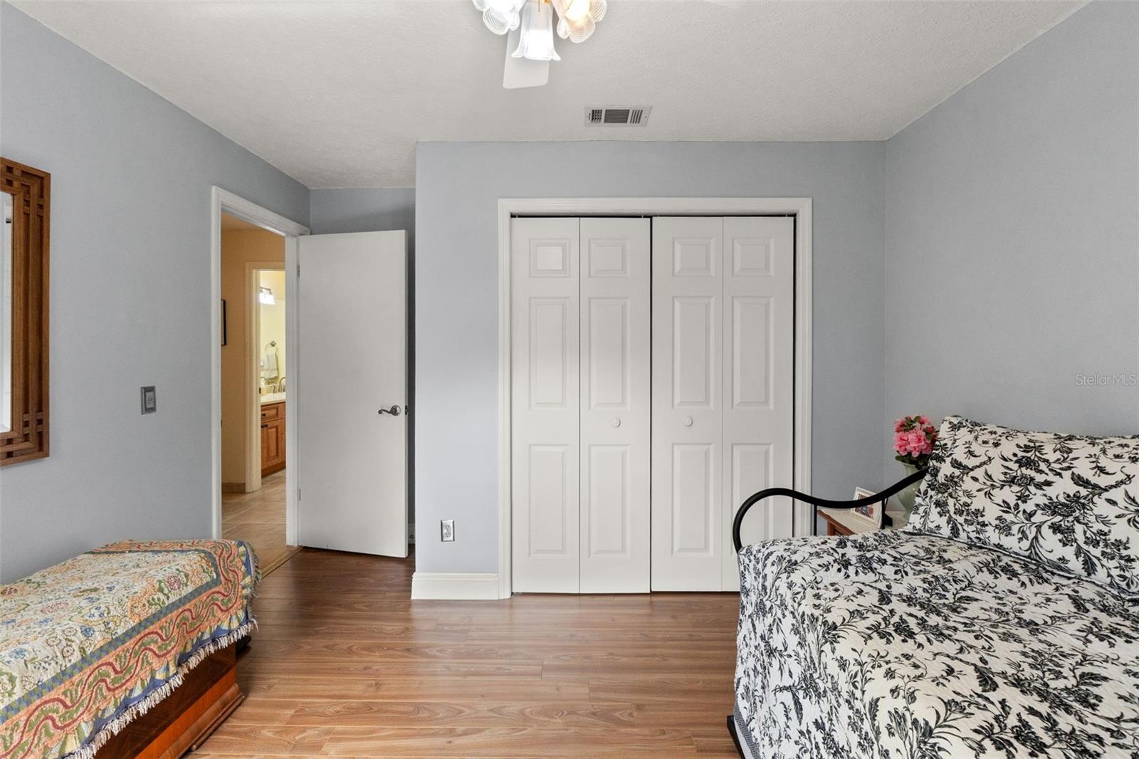 NORTH LAKES SEC F UNIT 3 - Residential