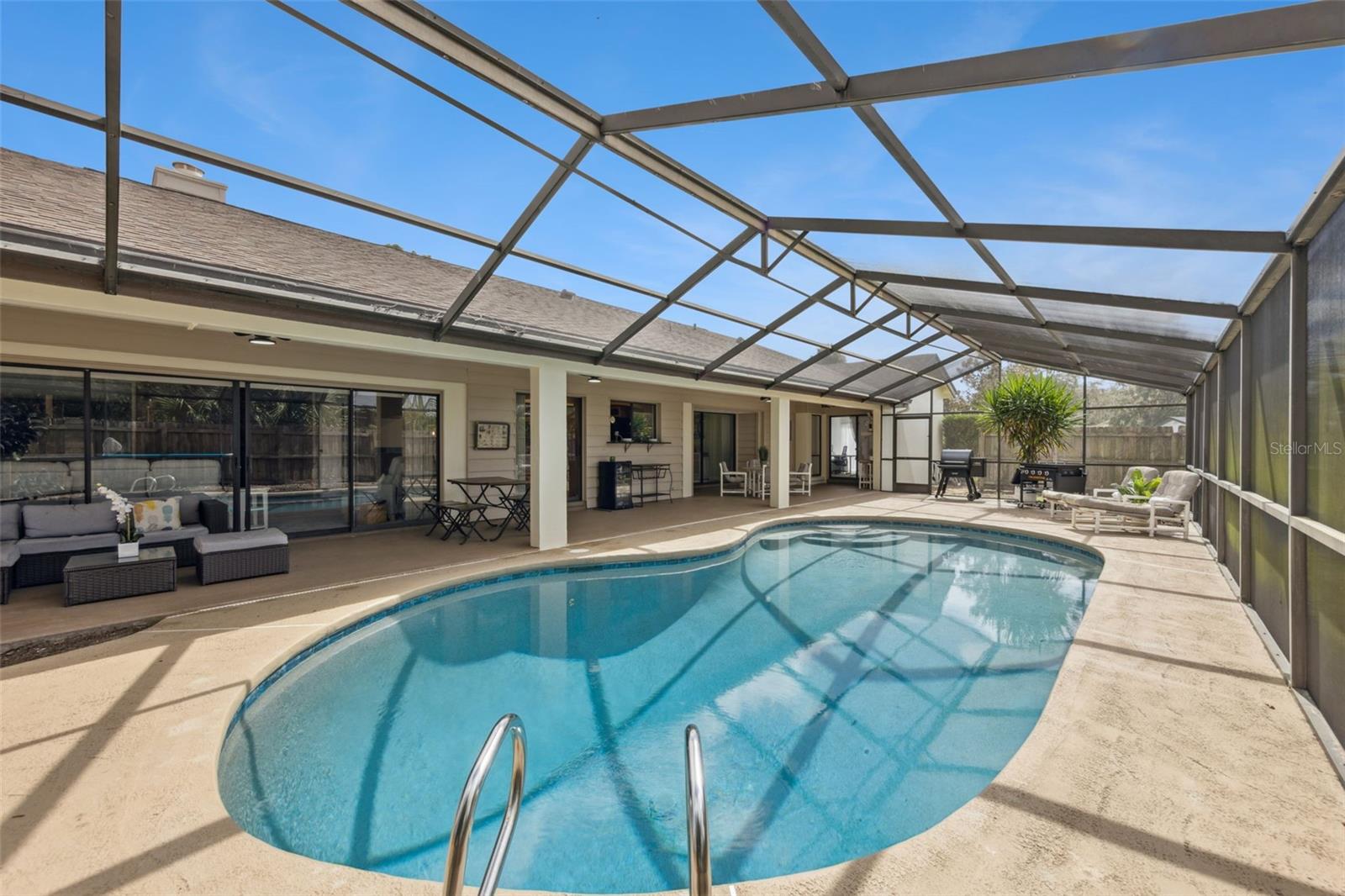 SWEETWATER OAKS SEC 17 - Residential