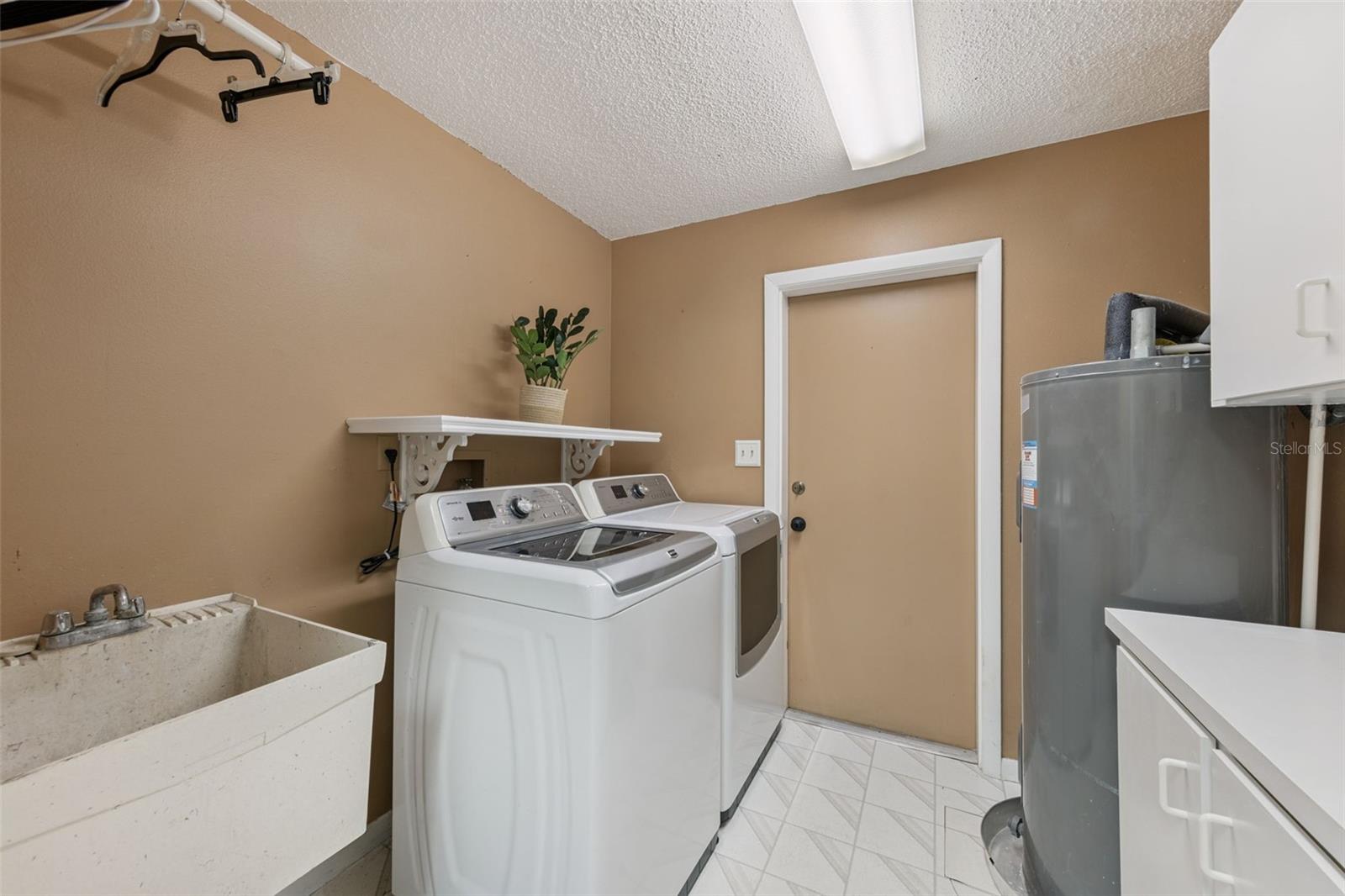 SWEETWATER OAKS SEC 17 - Residential