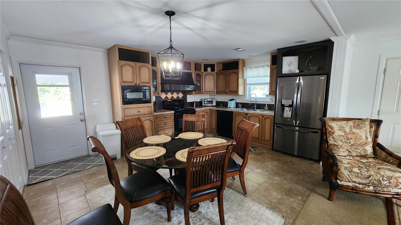 OAKWOOD MANOR - Residential