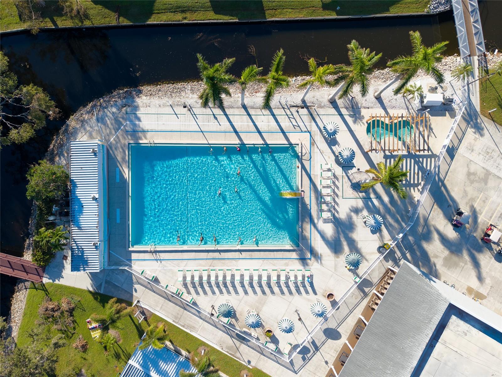 OAKWOOD MANOR - Residential