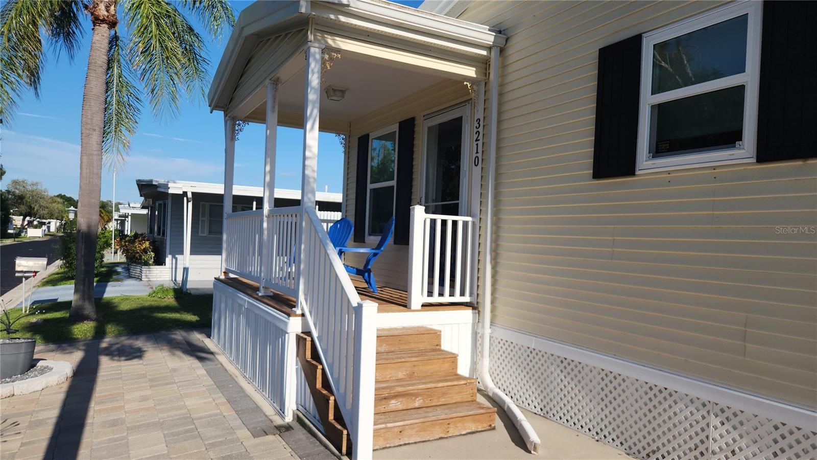 OAKWOOD MANOR - Residential