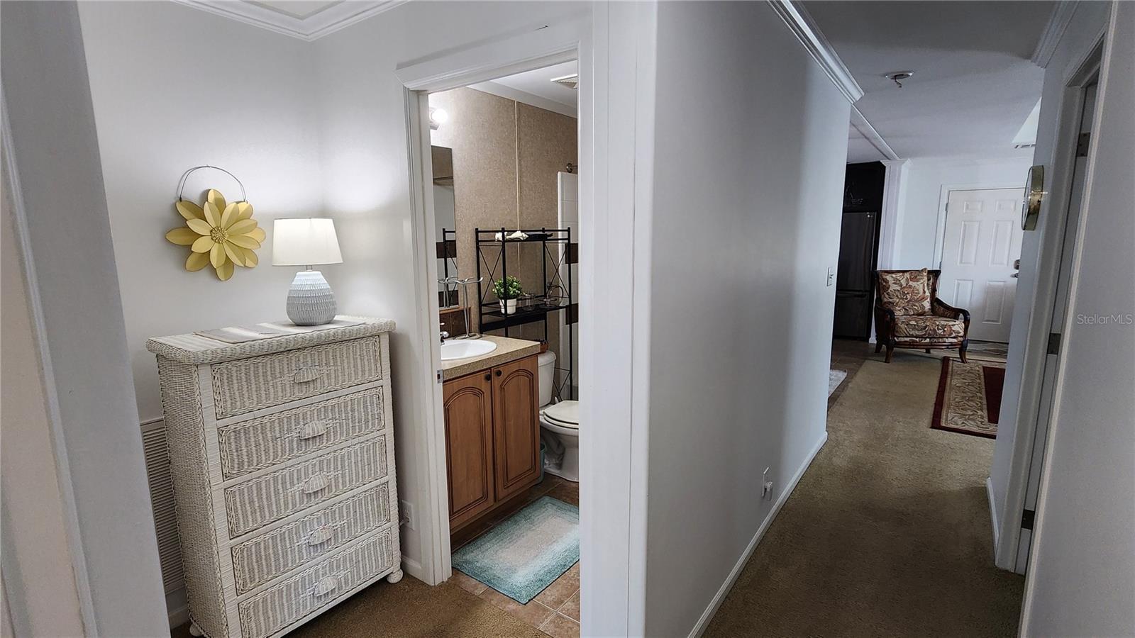 OAKWOOD MANOR - Residential