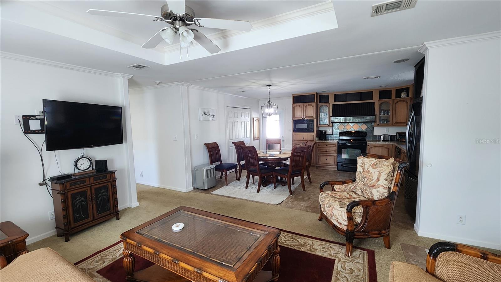 OAKWOOD MANOR - Residential