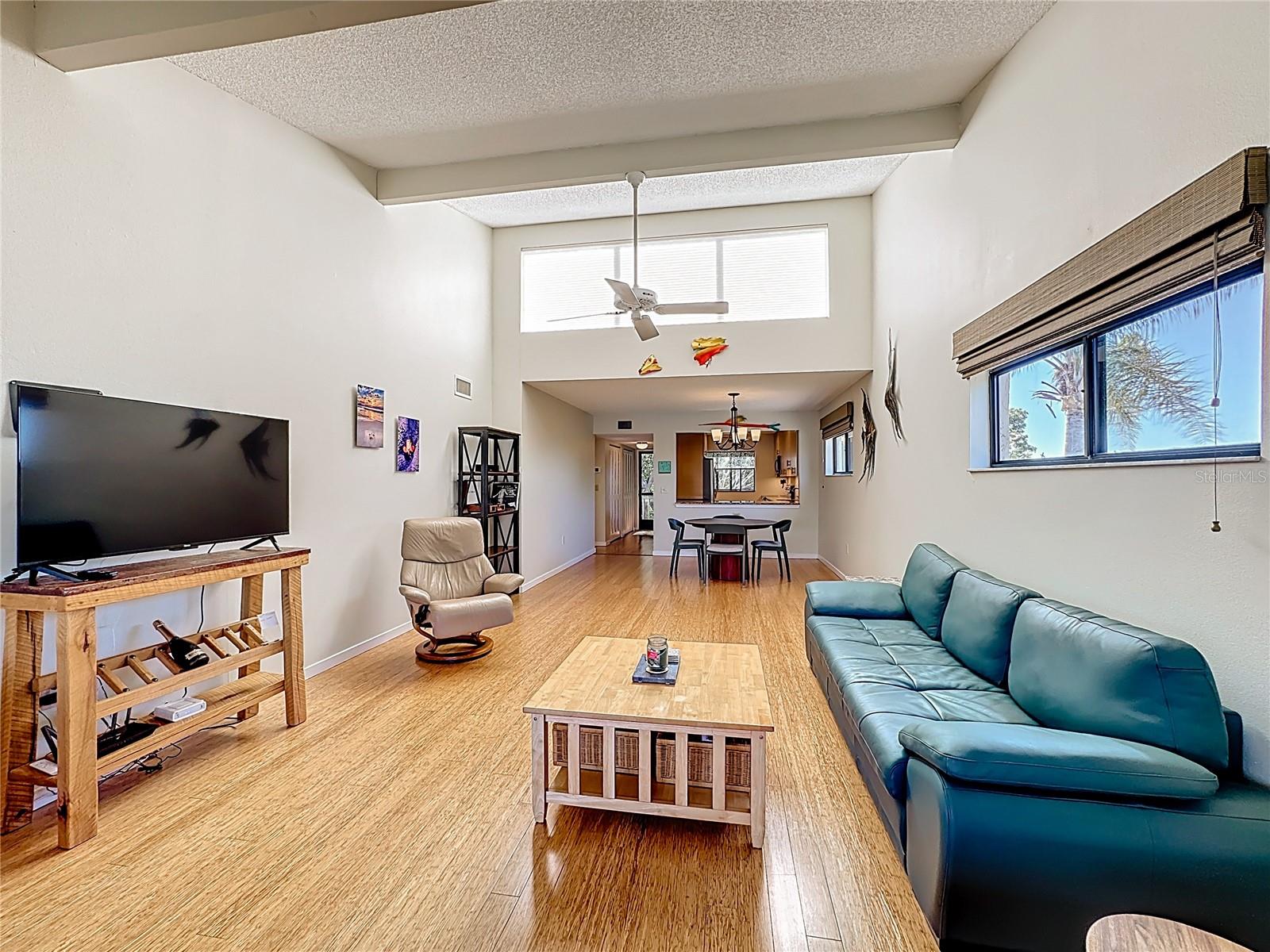 PELICAN COVE I - Residential