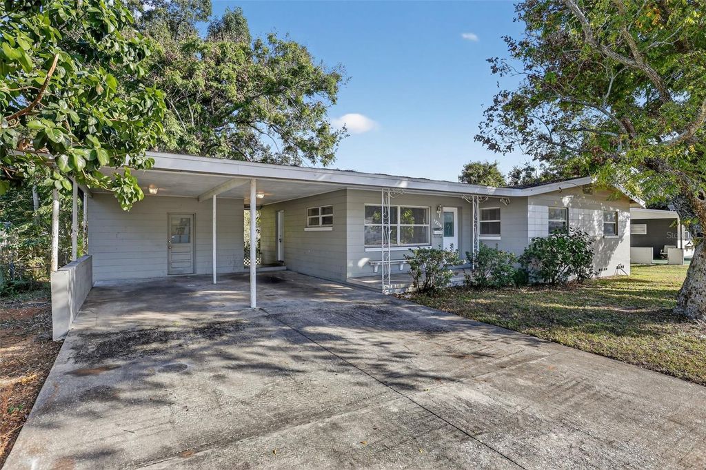 Photo of 2217 Owasso Court, Orlando, FL 32818 (MLS # O6365239)