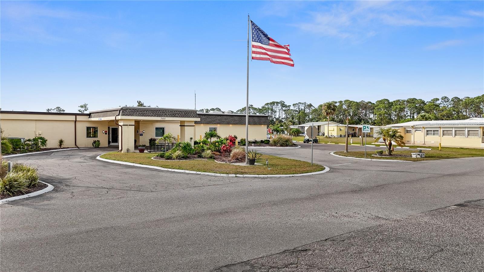 HOLIDAY PARK - Residential
