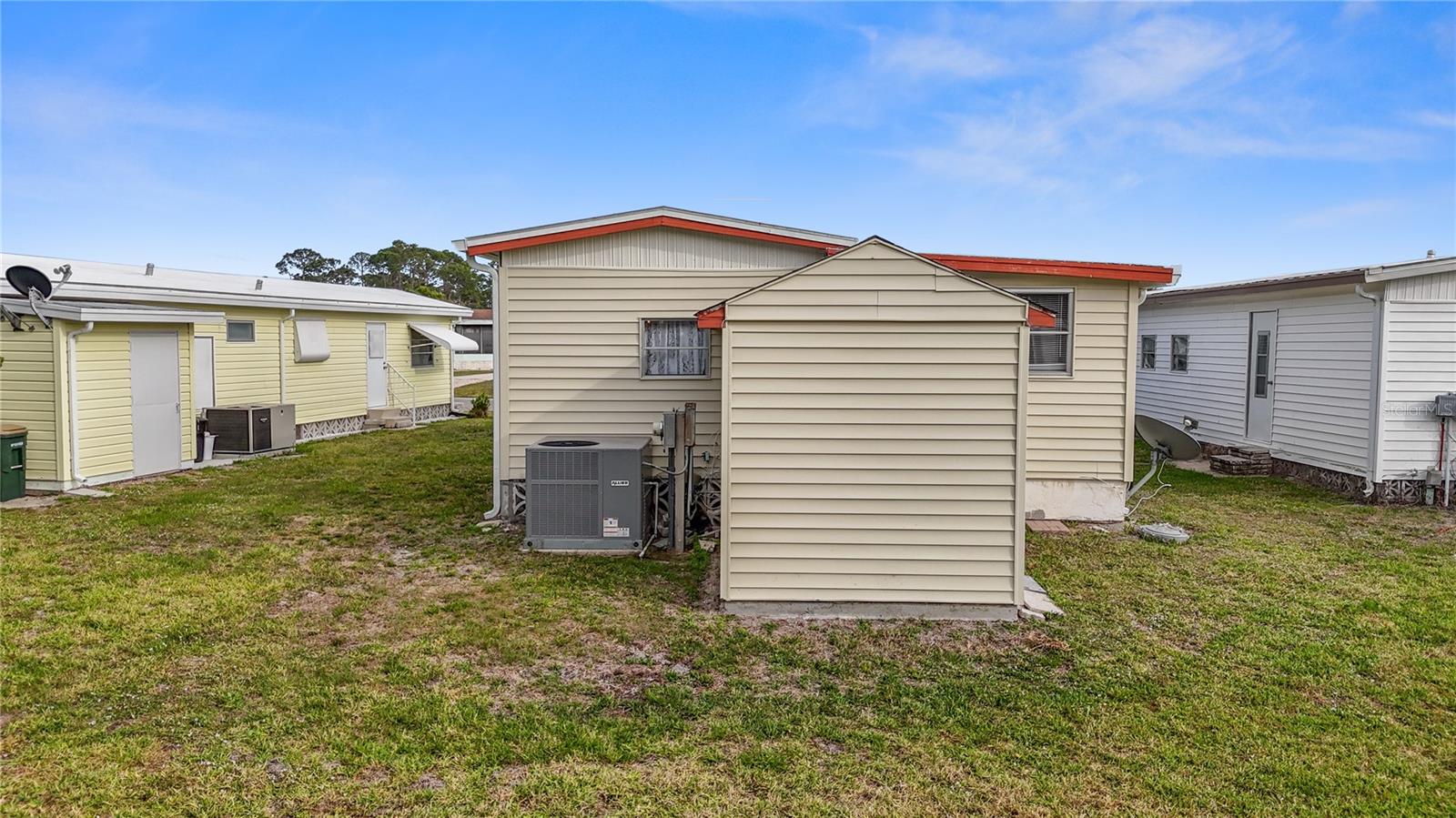 HOLIDAY PARK - Residential
