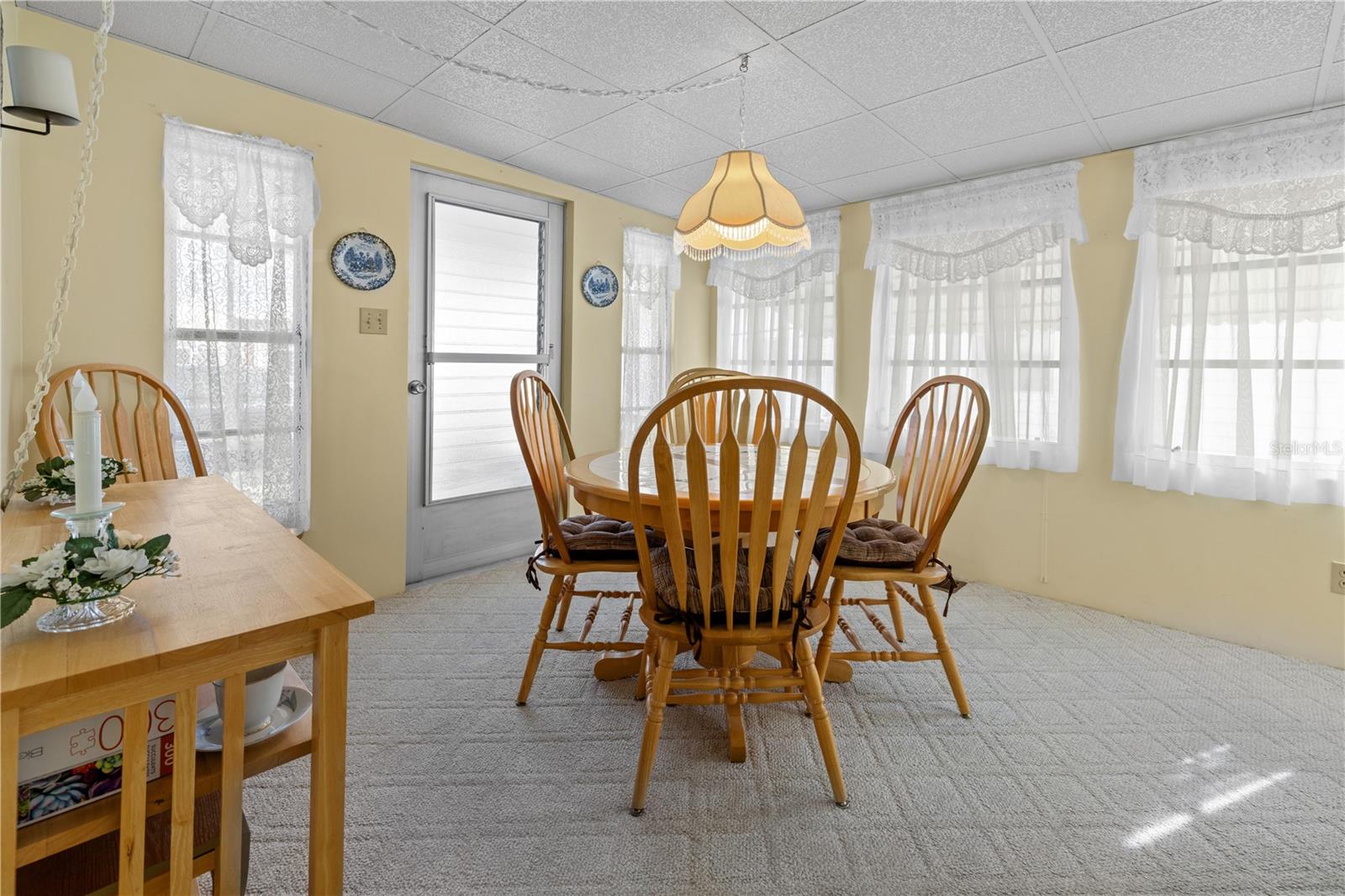 HOLIDAY PARK - Residential